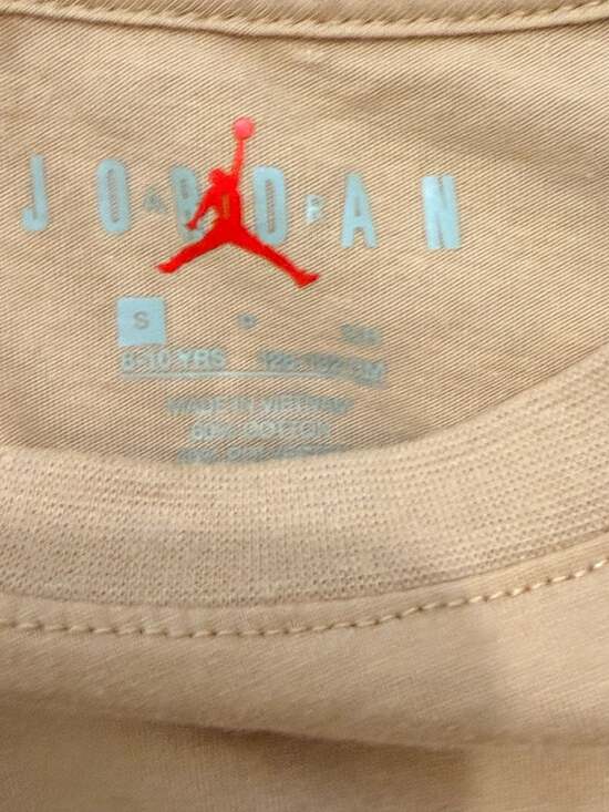 Bundle of 3 Boys Graphic Shirts: Nike Dri-Fit Raglan, Nike Worldwide Neon Logo & - Picture 3 of 3